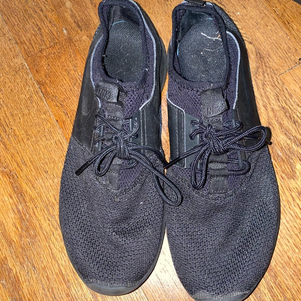 Black Nike Sneakers